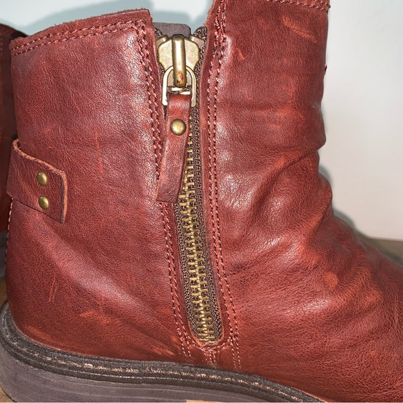 UGG Morrison Pull-On Boot Brown Size 11 - Picture 5 of 8